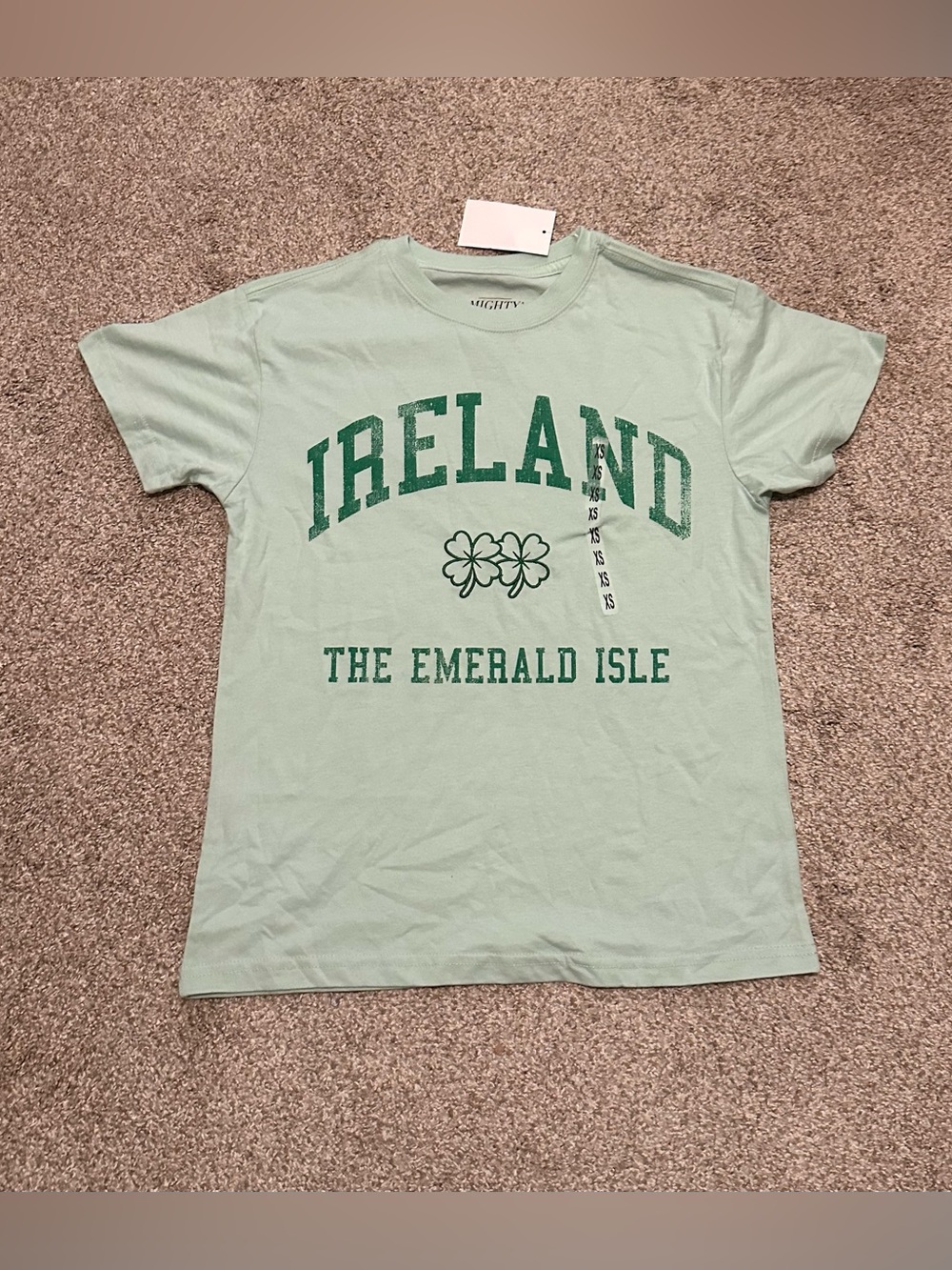Women’s Green 'Ireland The Emerald Isle' Graphic Tee